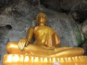Thailand | Goldener Buddha im Tiger Cave Tempel oder Wat Tham Sua