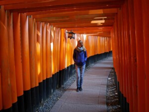 Top Ziele in Japan und Highlights: interessante Orte und Sehenswürdigkeiten:Fushimi Inari Taisha oder Schrein der 1000 Tore, eines der Highlights in Kyoto
