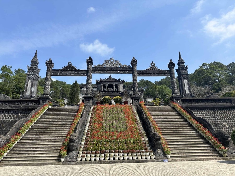 Vietnam Hue Sehenswürdigkeiten: Khai Dinh Mausoleum Grabmahl