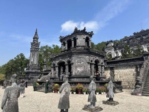 Vietnam Hue Sehenswürdigkeiten: Khai Dinh Mausoleum Grabmahl